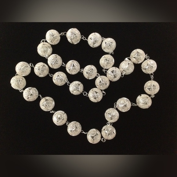 NWOT Vintage New Ultra Fine Italian Silver Filigree Bead Necklace - c 29 Grams - Picture 1 of 9